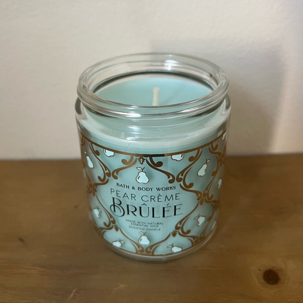 BBW PEAR CREME BRULEE SINGLE WICK CANDLE-7 OZ